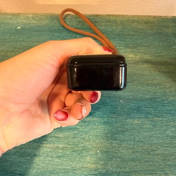 Muzen Audio Black & Gold Mini Bluetooth Speaker - Picture 6 of 6